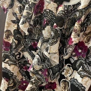 White House Black Market Ruffle Cami Sleeveless purple white black M never worn